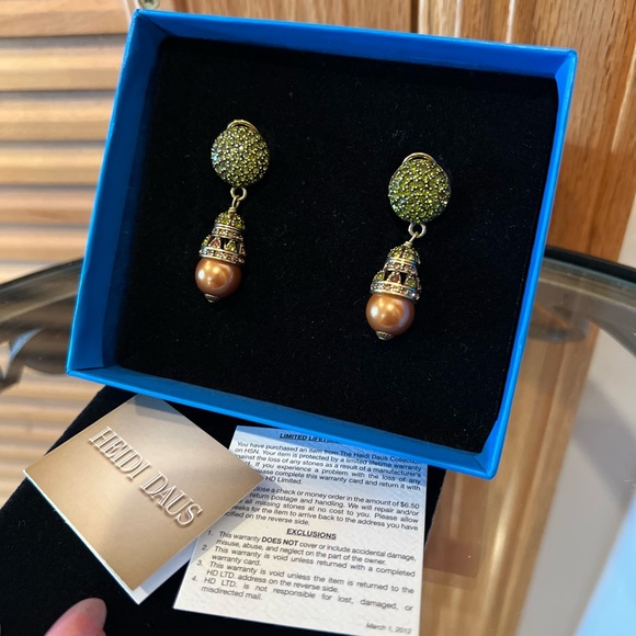 Heidi Daus Jewelry - Heidi Daus Drop Earrings - Brown and Pistachio🤎💚